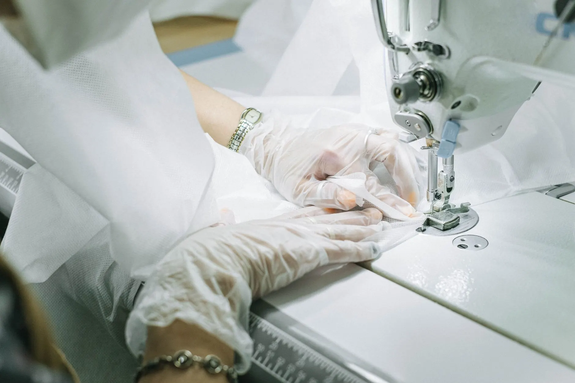 服装服饰批发环节的品控要点与质量管理体系搭建方案正文配图 2